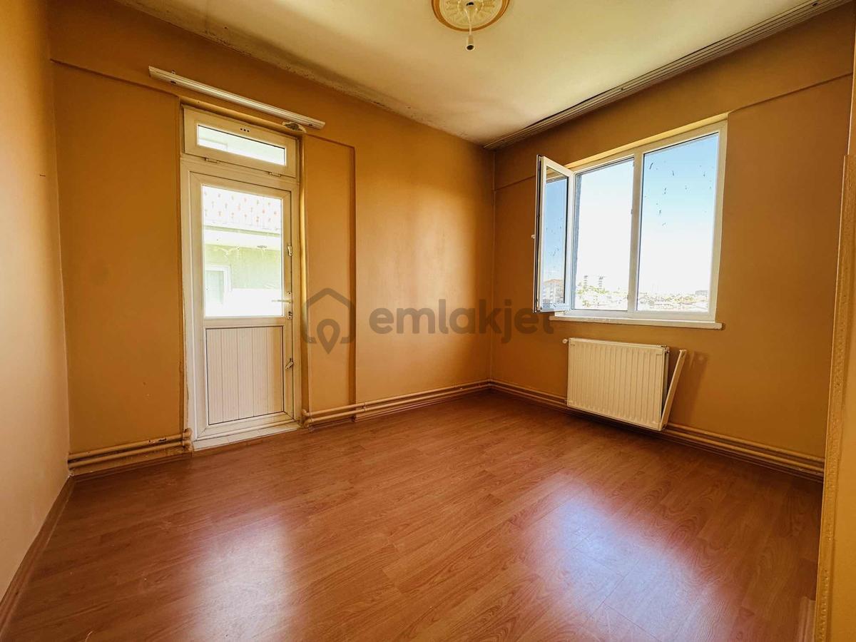 Refik Saydam Caddesi Üzerinde | 3+1 | 110 M² | 3.kat - 22