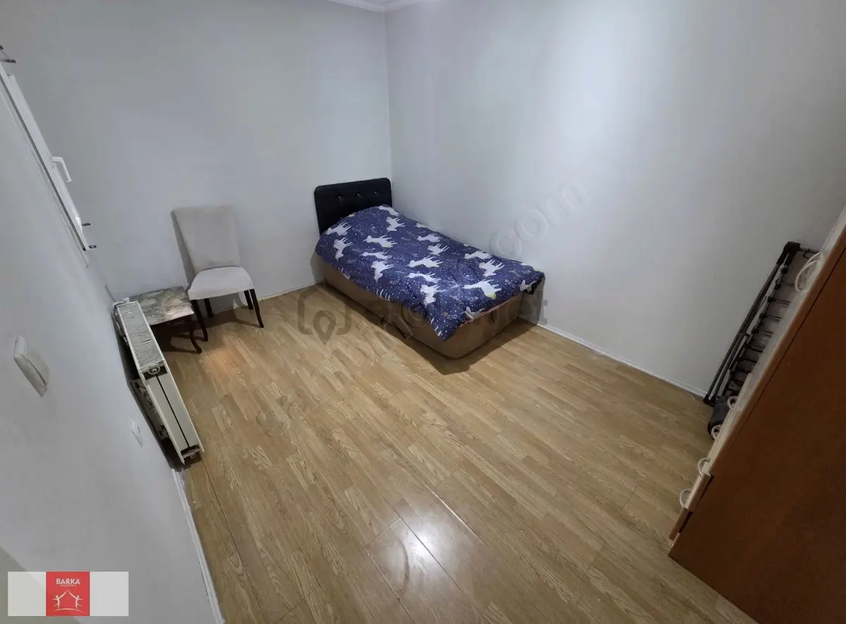 Ege Üni Dibinde 2+1 Eşyalı Doğalgazlı Çok Geniş Kiralık Daire - 13