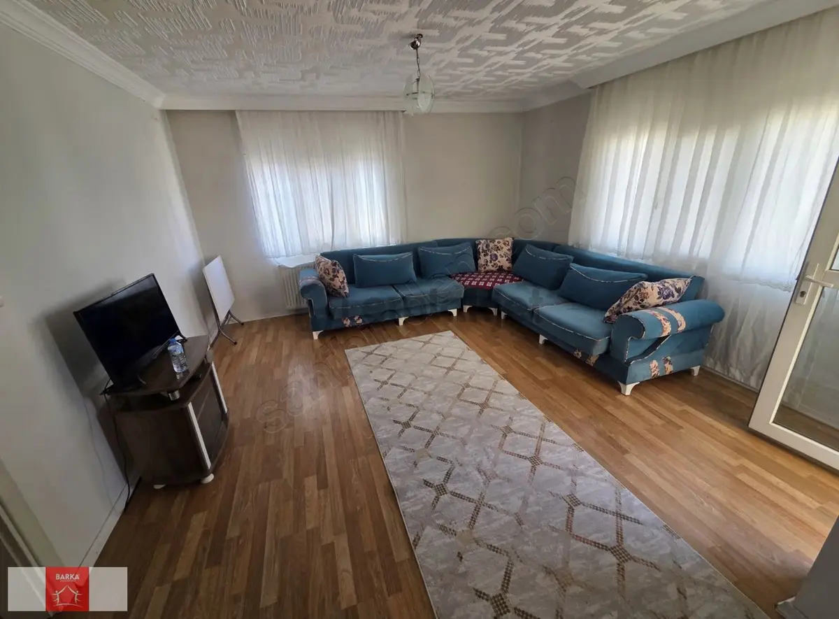 Ege Üni Dibinde 2+1 Eşyalı Doğalgazlı Çok Geniş Kiralık Daire - 3