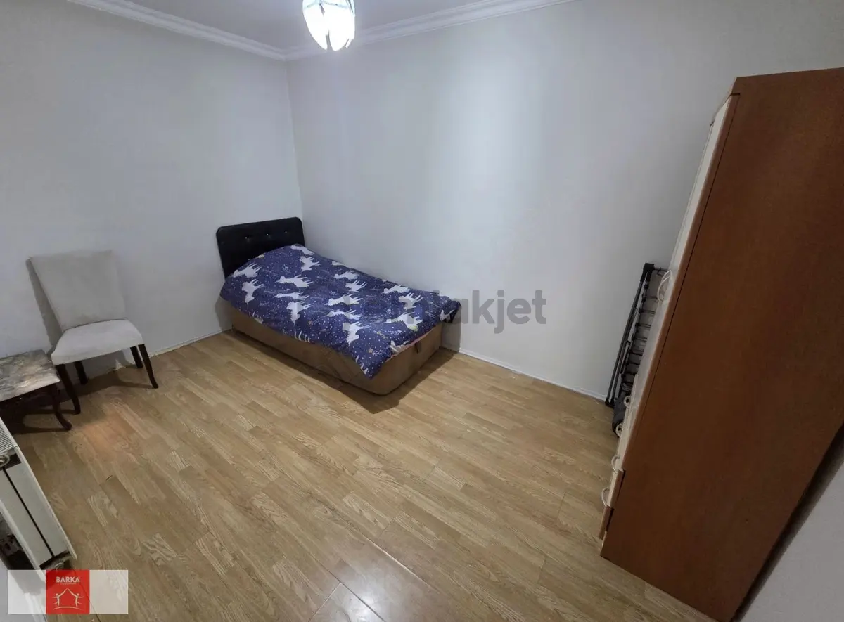 Ege Üni Dibinde 2+1 Eşyalı Doğalgazlı Çok Geniş Kiralık Daire - 15