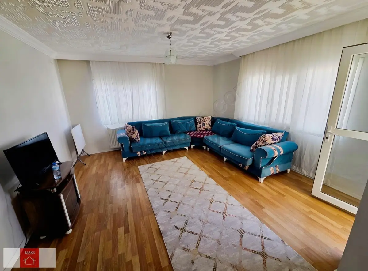Ege Üni Dibinde 2+1 Eşyalı Doğalgazlı Çok Geniş Kiralık Daire - 4