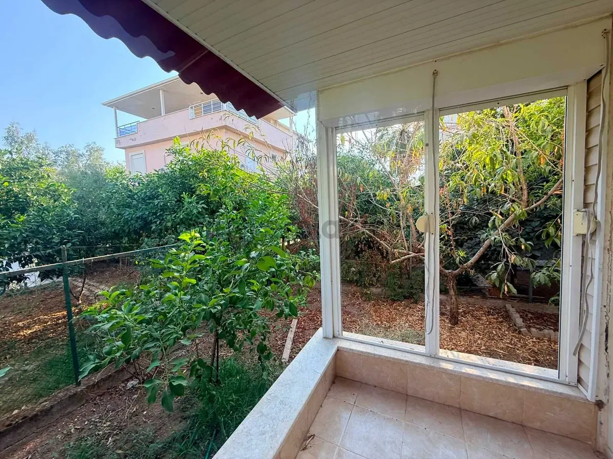 Denize 1 Km. Mesafede Sera Sitesi'nde Satılık 3+1 Villa - 46