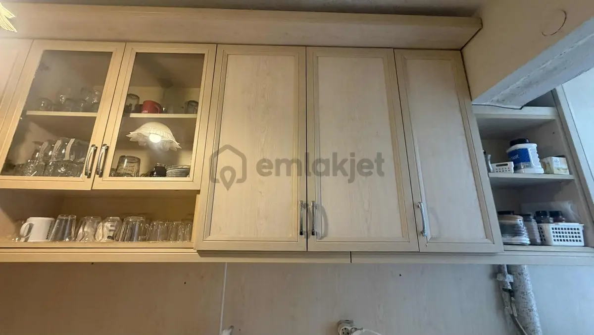 Site İçinde 2+1 Balkonlu Geniş Ve Kullanışlı - 9