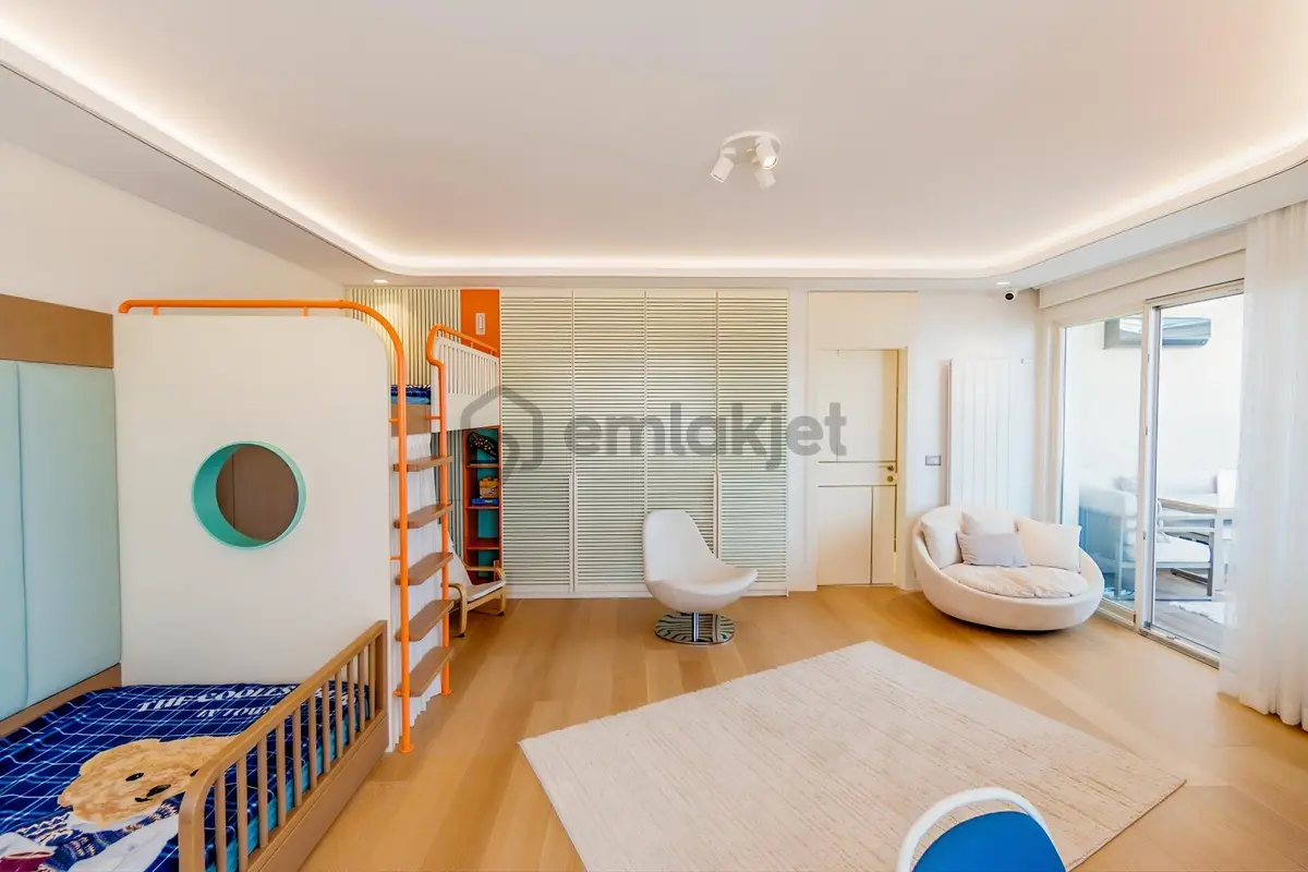 Remaxadvantage Korupark Çınar'da Tam Eşyalı Premium Dubleks - 28