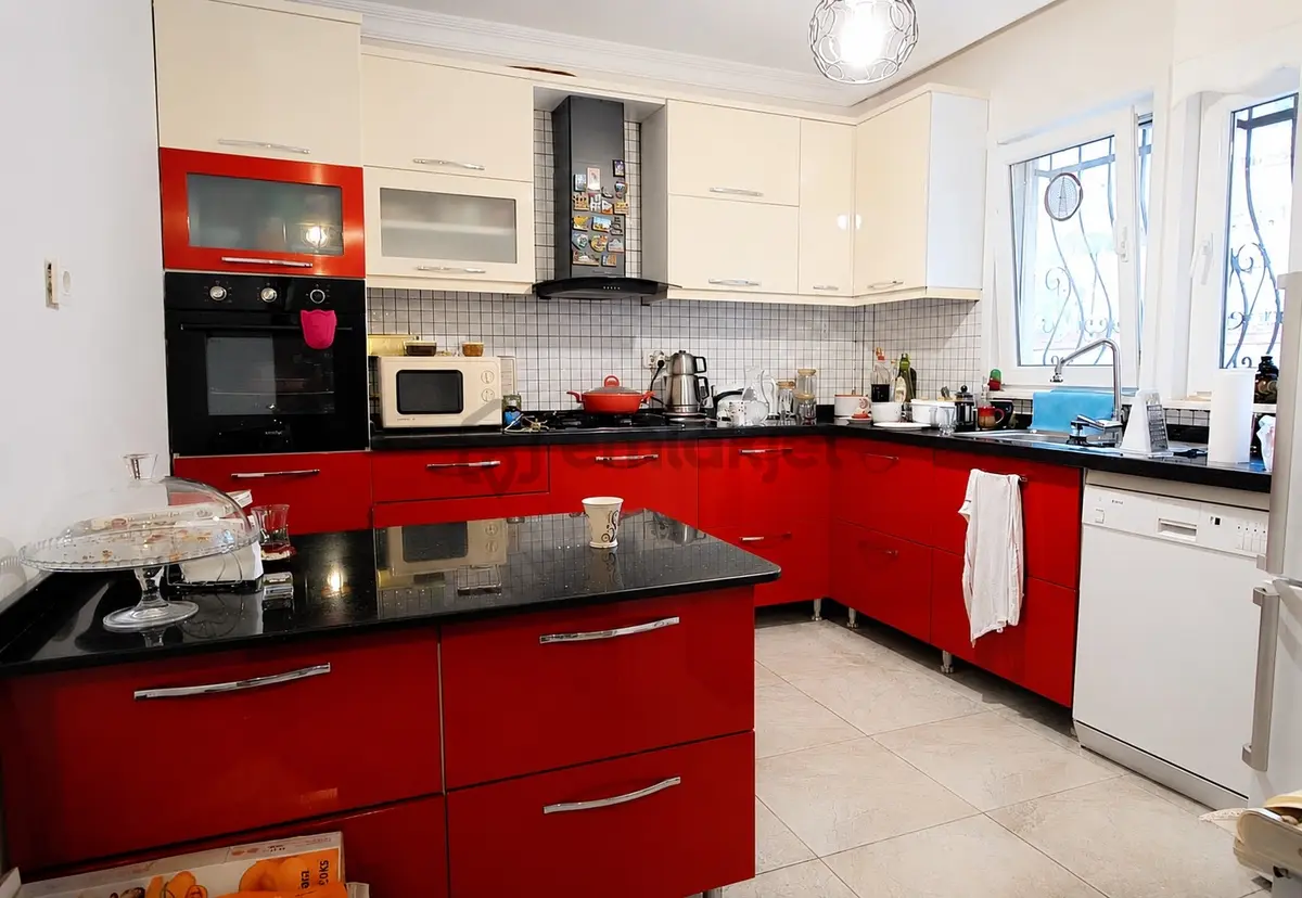 Çengelköy Ata-2 Sitesinde İyi Konumlu 300 M² Triplex Villa - 5