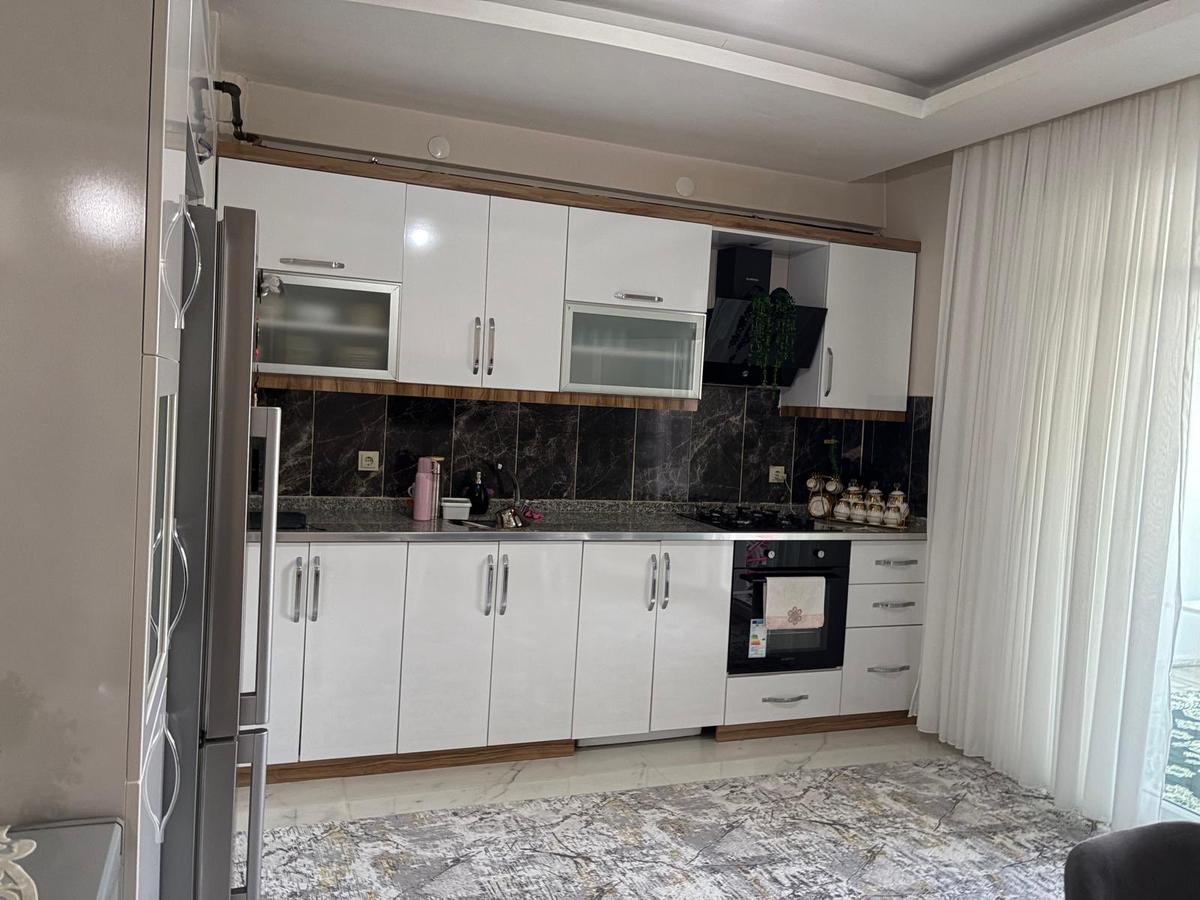 Bağcılar Ahmet Kaya Caddesinde Bulunan 2+1 100 M2 Net Kiralik Dairemiz
