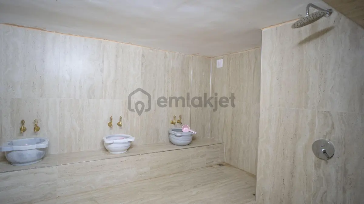Vega Sitesinde Havuz Cephe Eşyalı 1+1 Daire - 19