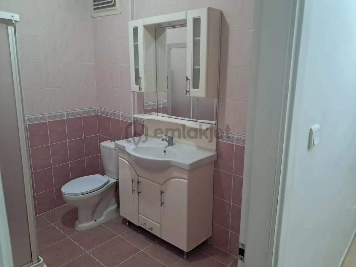 Sahibinden Kiralık Temiz Daire Okullar Ve Servis Güzergahı'nda - 13