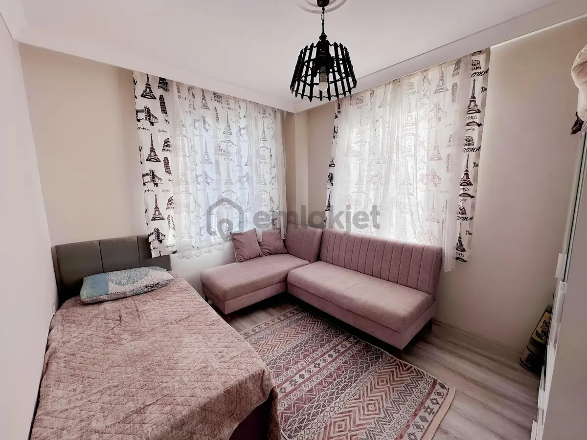2+1 Harika Konumda Köşe Manzaralı Tertemiz Daire - 7