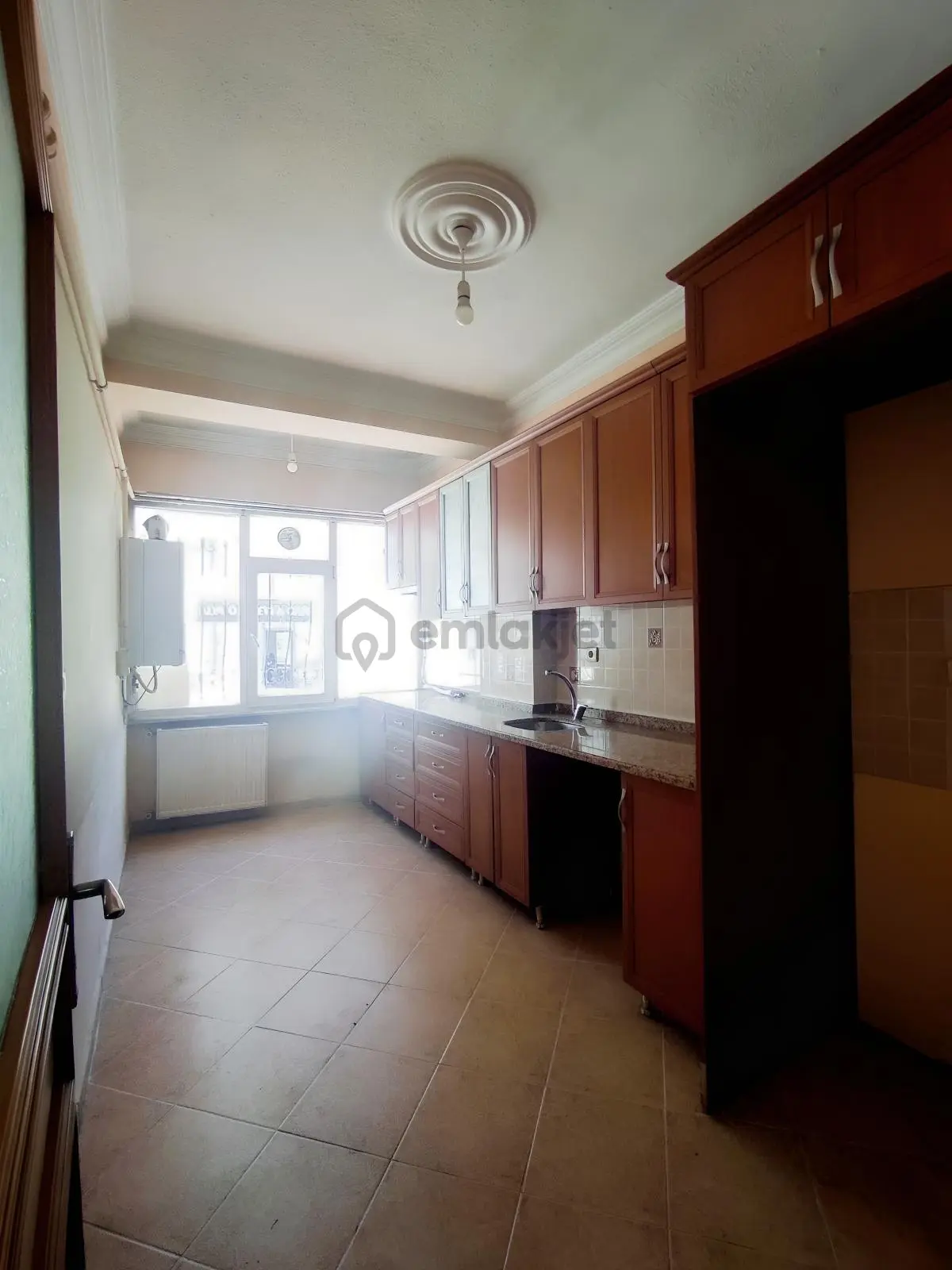 Yenidoğan Merkezde 2+1 Geniş Cadde Üzeri Kullanışlı Daire - 7