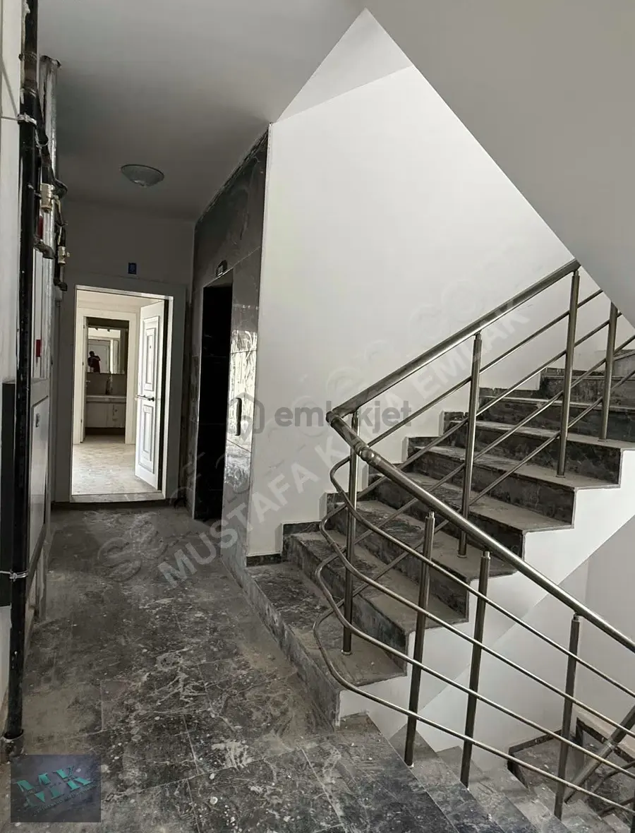 Mustafa Karadan Beyşehir Cad Cephe Arakat 4+1 - 31