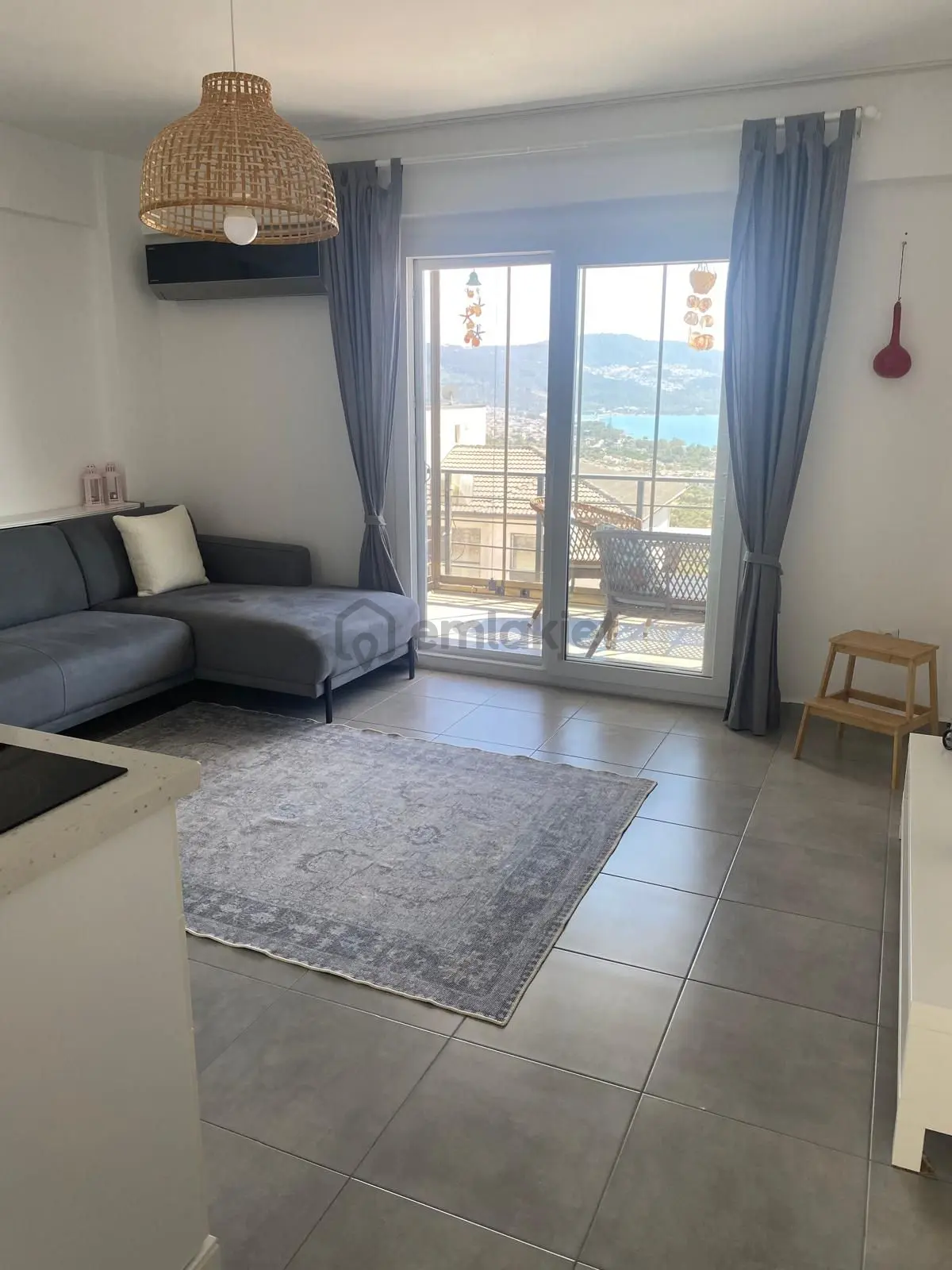 Havuzlu Sitede Deniz Manzaralı Eşyalı 1+1 Daire - 33
