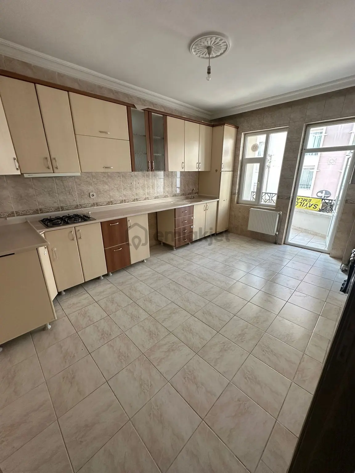Akalan Eml’tan Kiralık 4 + 1 Daire - 9