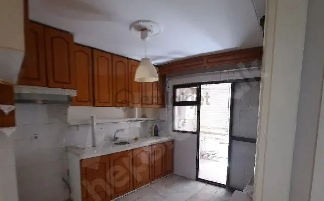 Poligon Metroa 3 Dk. Düz Ayak Kiralık Ara Kat 3+1