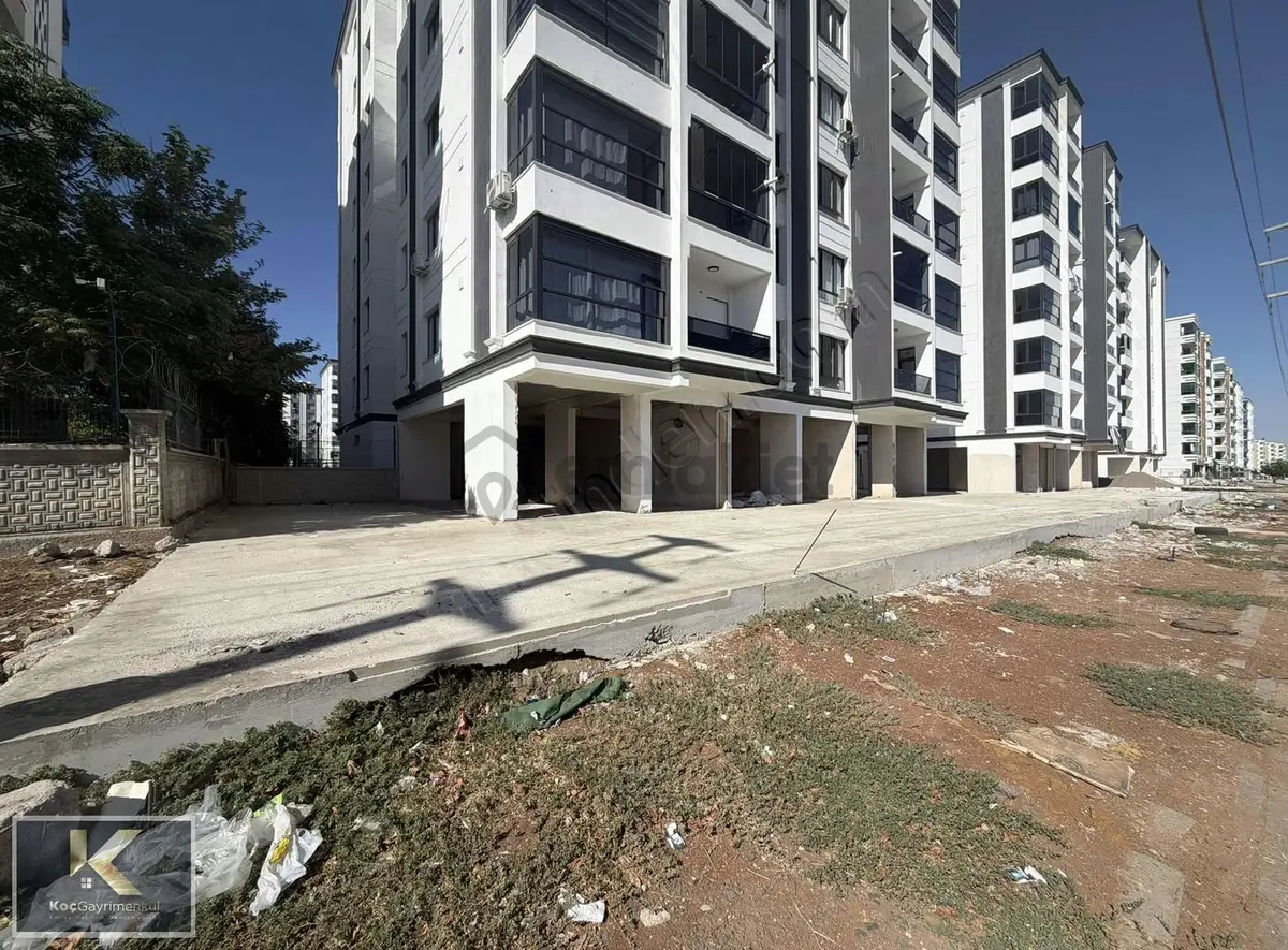 Siverek Caddesi Üzeri Satılık Köşe Bodrumlu Dükkan - 4
