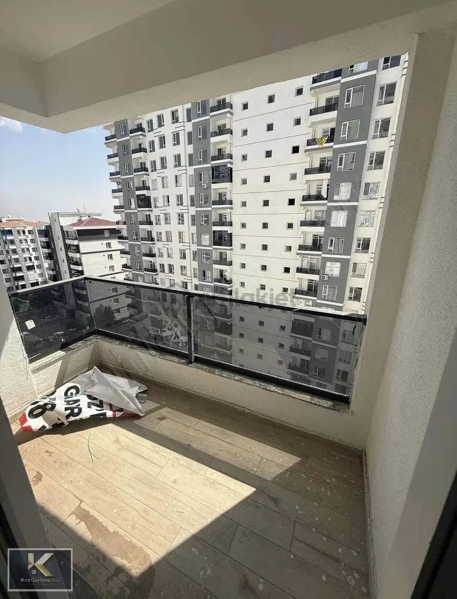 Bağcılarda Kiralık 2+1 Daire - 10