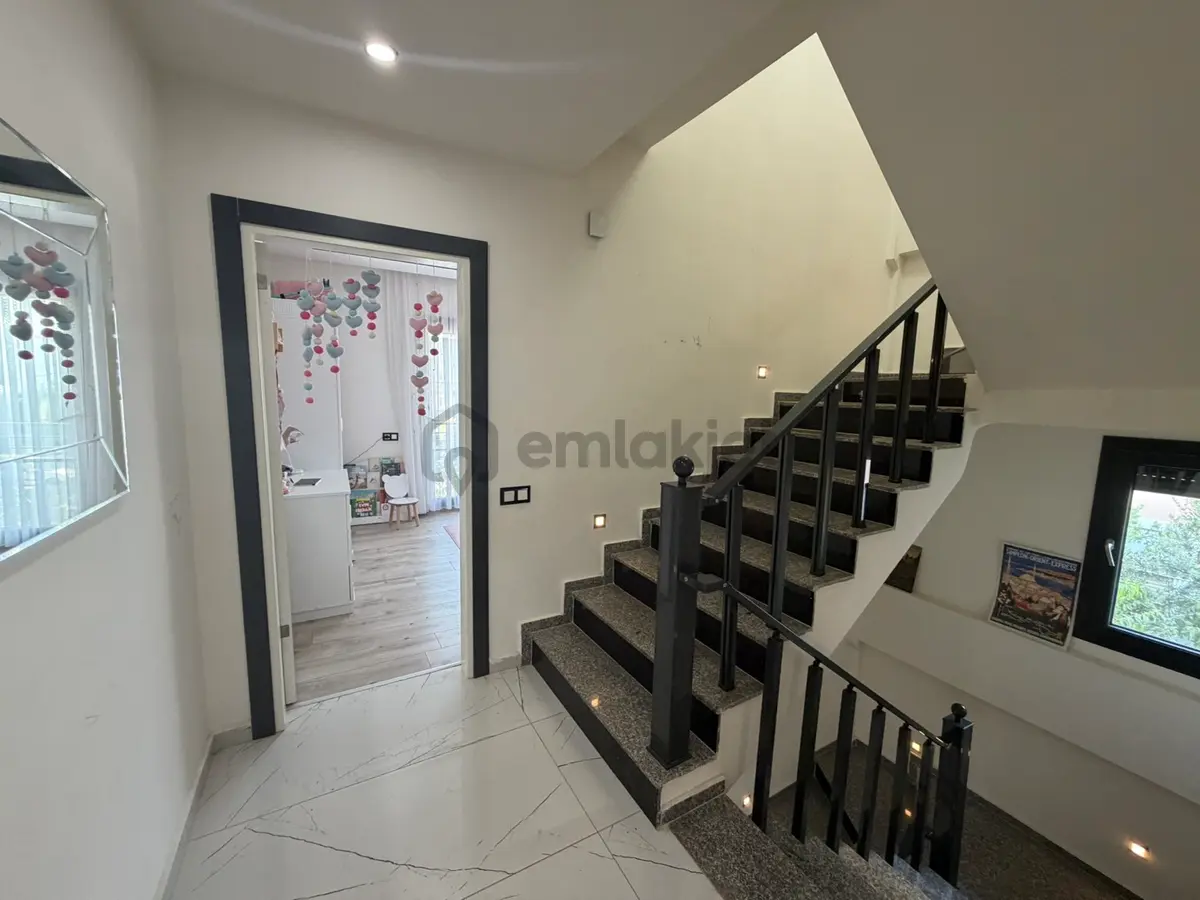 Didim Hşsar Mah Satılık 4+1 Veşyalı Viila - 21