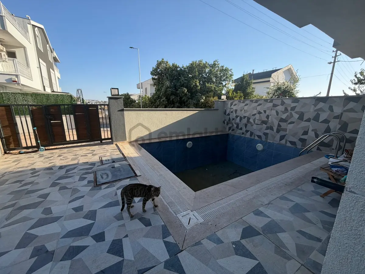 Didim Hşsar Mah Satılık 4+1 Veşyalı Viila - 8