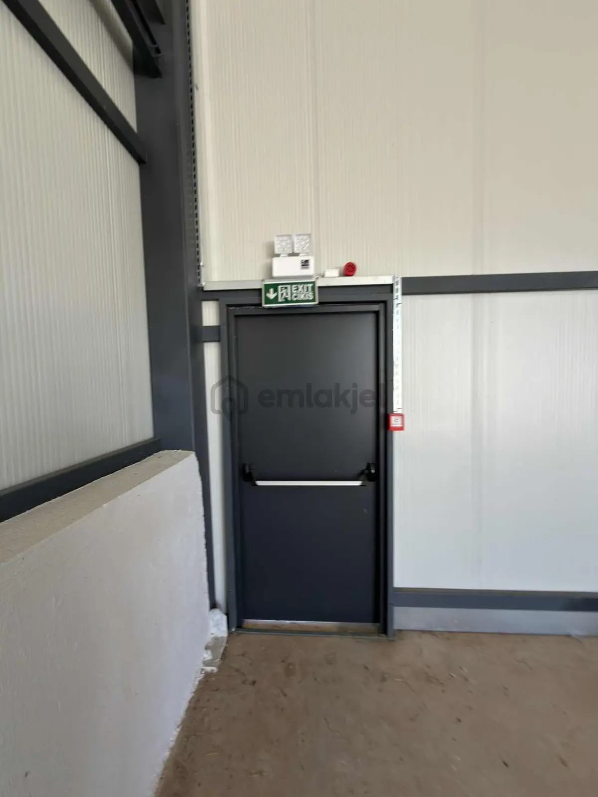 Kemalpaşa Akalan Kiralık Müstakil Depo - 24