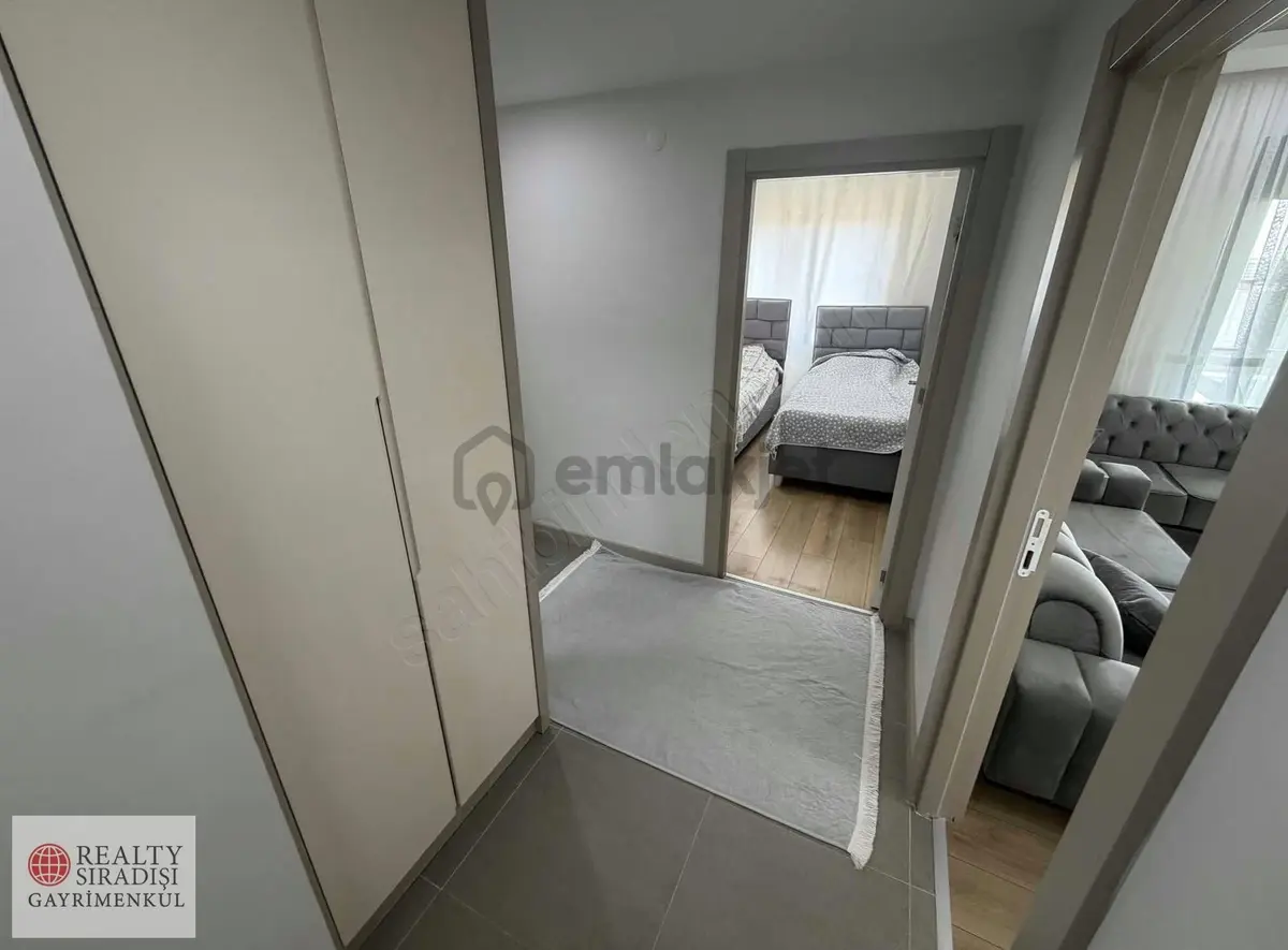 Altıntaş'ta Full Eşyalı 2+1 Havuz Cephe Ebeveyn Banyolu Daire - 15