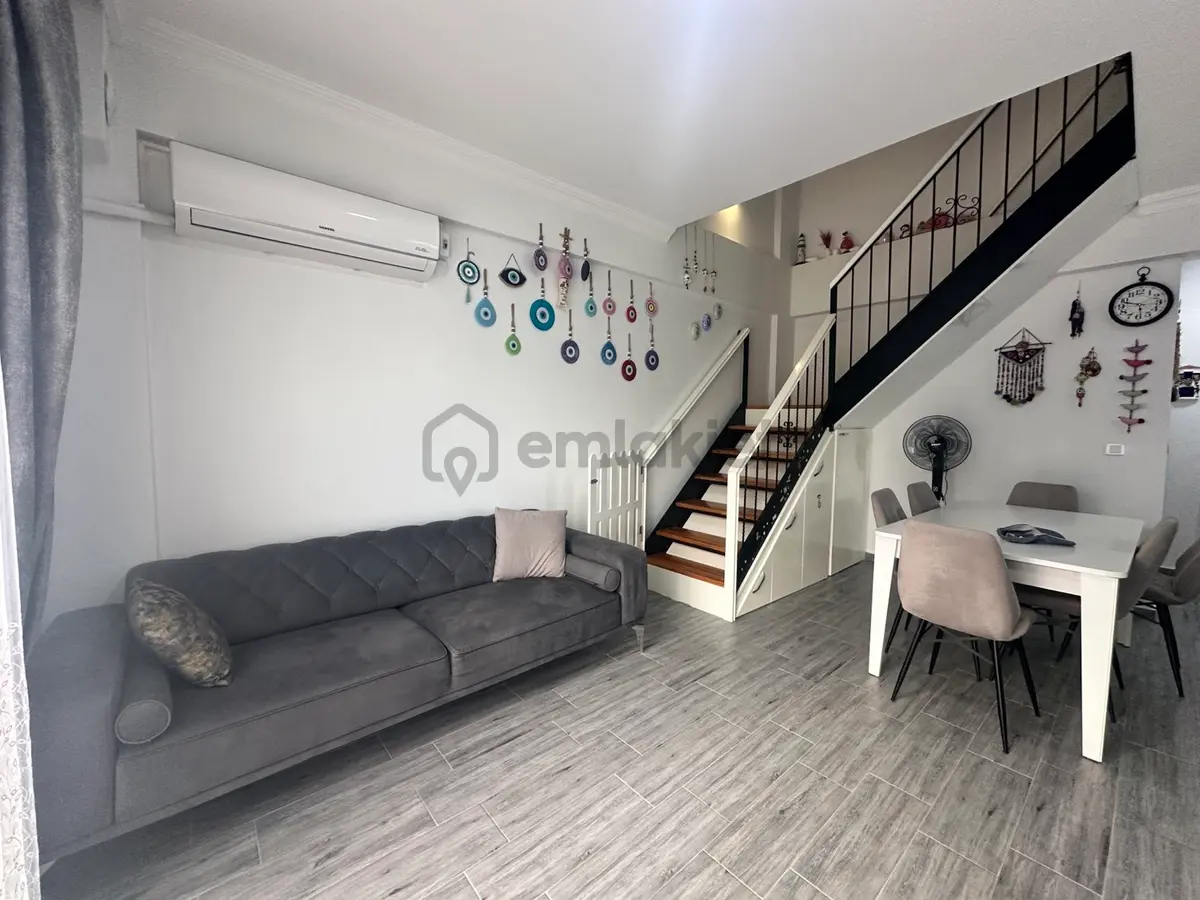 Seferihisar Doğanbeyde Havuzlu Sitede Satılık Villa - 26