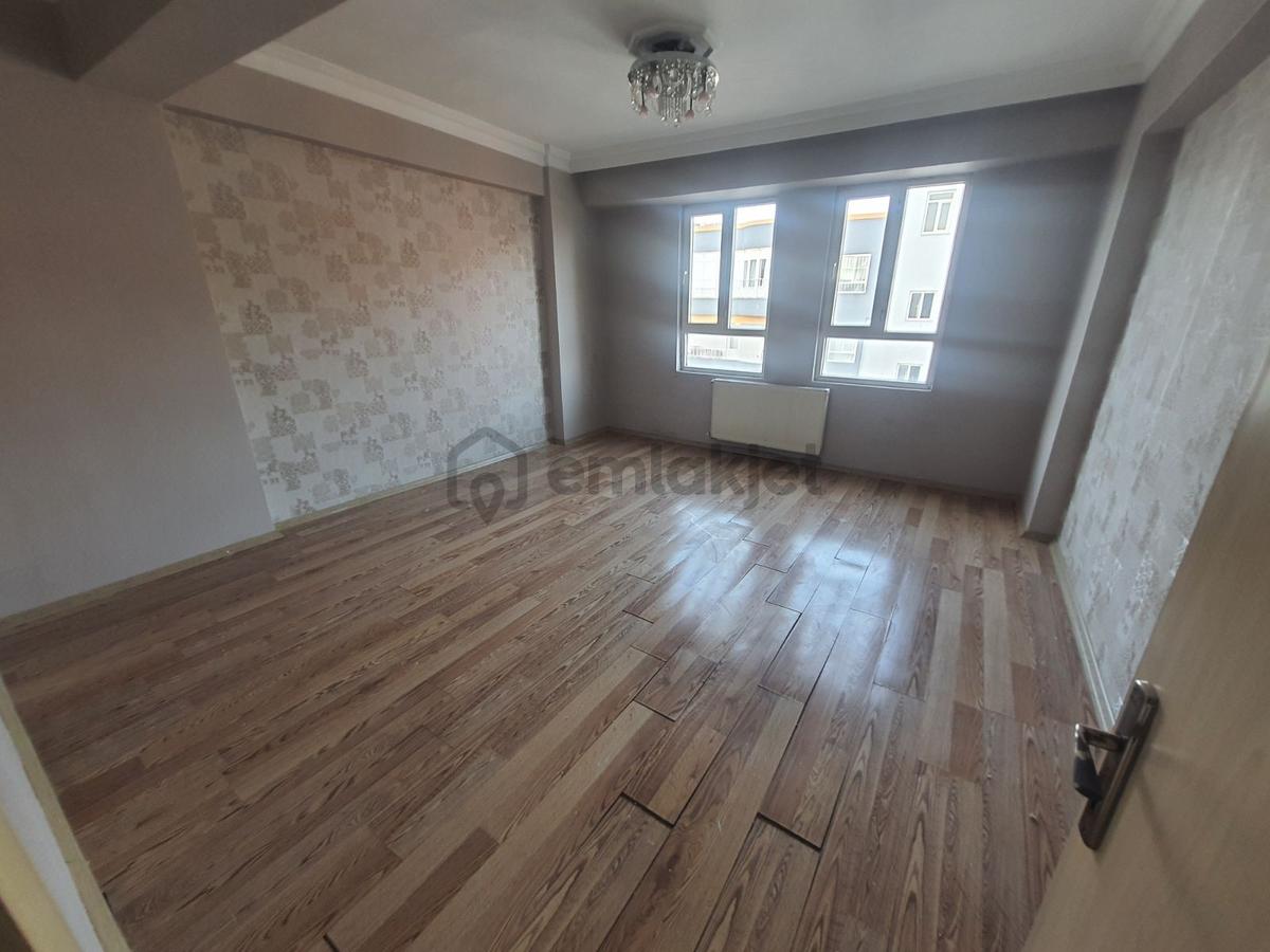 Öznur Emlak'tan Alibaba'da Kiralık 4+1 Daire - 9