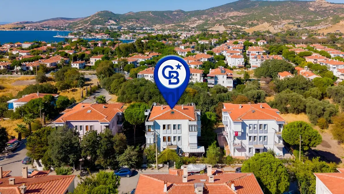 Foça Atatürk Mah. Satılık 2+1 Ara Kat Daire - 23