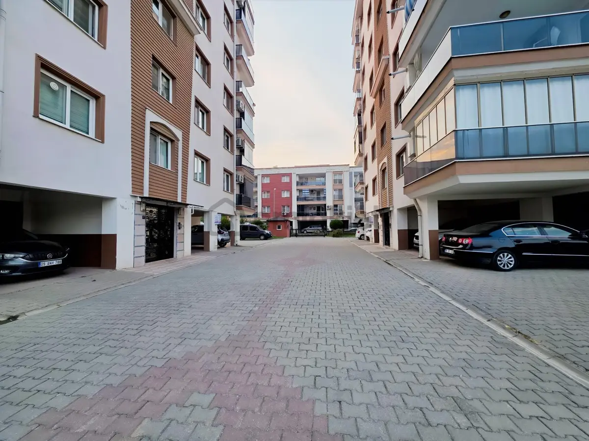 Aydın Ata Mahallesinde Satılık 4+1 Ara Kat Daire Site İçinde - 37