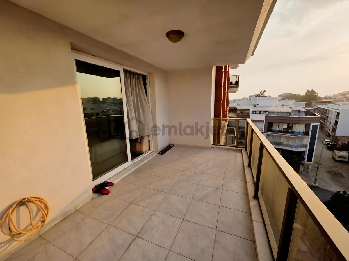 Aydın Ata Mahallesinde Satılık 4+1 Ara Kat Daire Site İçinde - 36