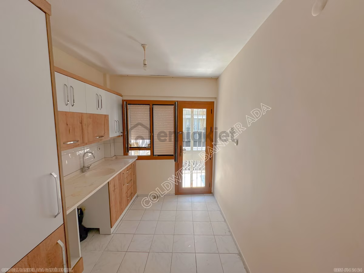 Sahile Yürüme Mesafesinde Kapalı Mutfak Satılık 2+1 Daire - 5