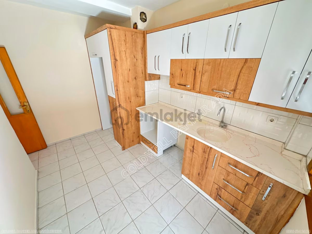 Sahile Yürüme Mesafesinde Kapalı Mutfak Satılık 2+1 Daire - 3