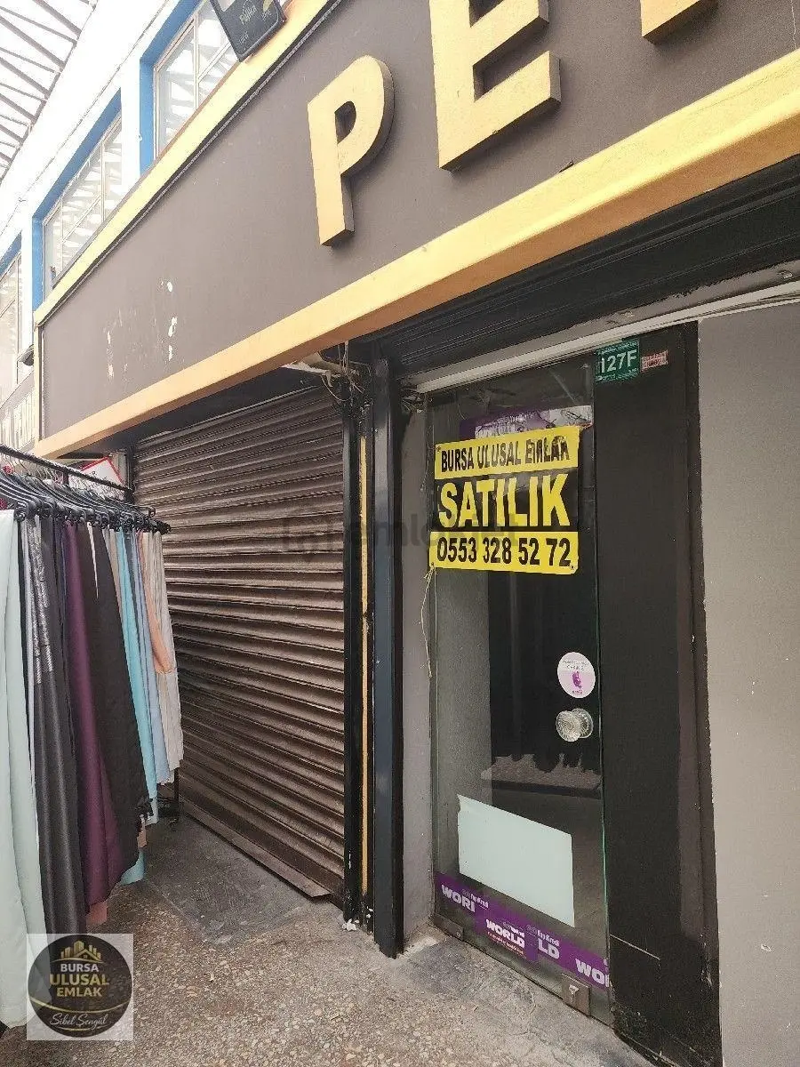 Cumhuriyet Caddesinde Satılık Dükkan - 9