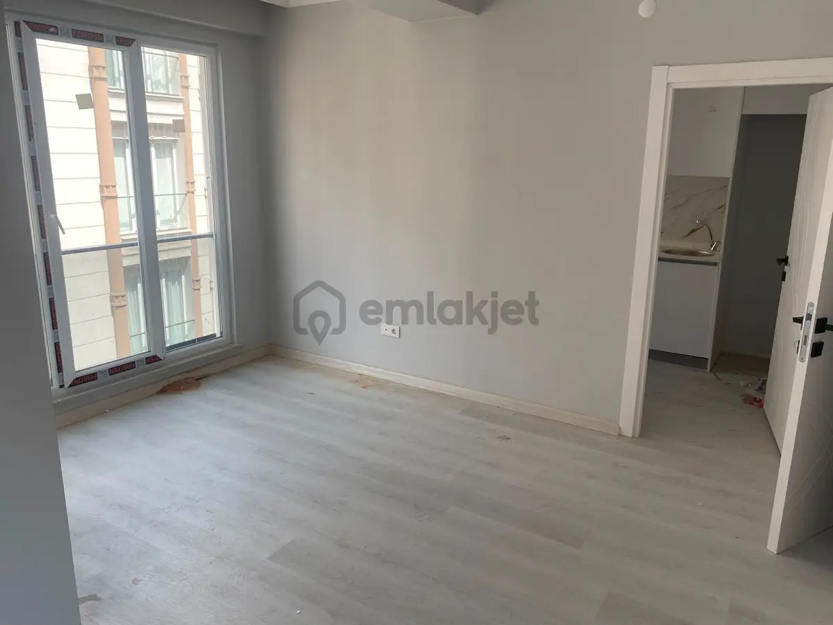 Bahçelievler Zafer Mah. Daire 3+1 0 Daire - 9