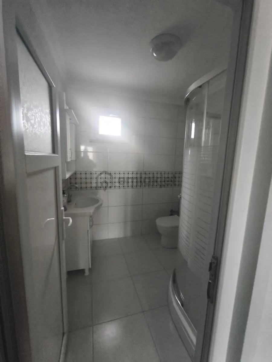 Kiralık Merkezi Yerde Yeni Bina - 13