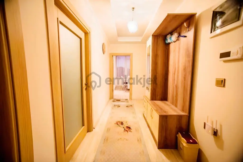 Yardım Emlaktan Söğütlüde Eşyal I Kiralık Daire! - 15