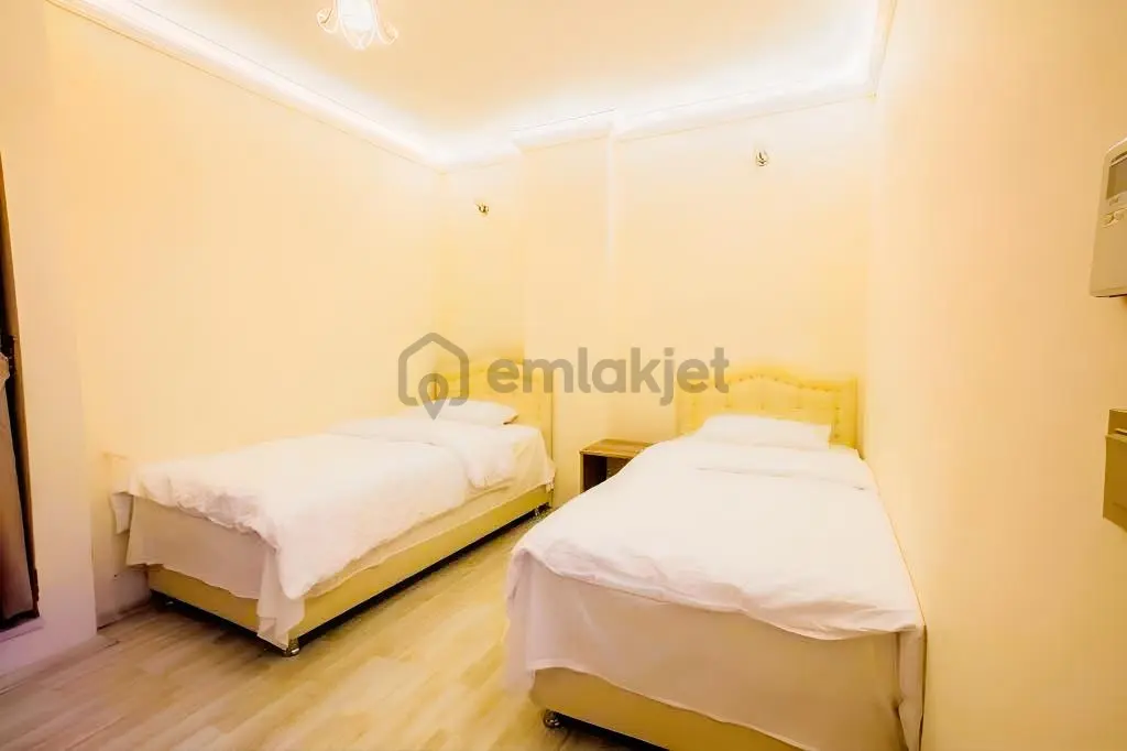 Yardım Emlaktan Söğütlüde Eşyal I Kiralık Daire! - 9