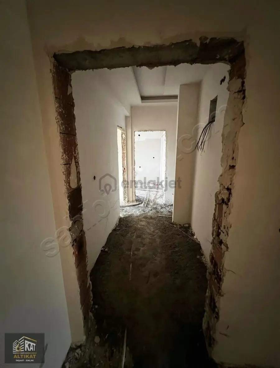 Altıkat Emlaktan Satılık 2+1 Sıfır Daire - 8