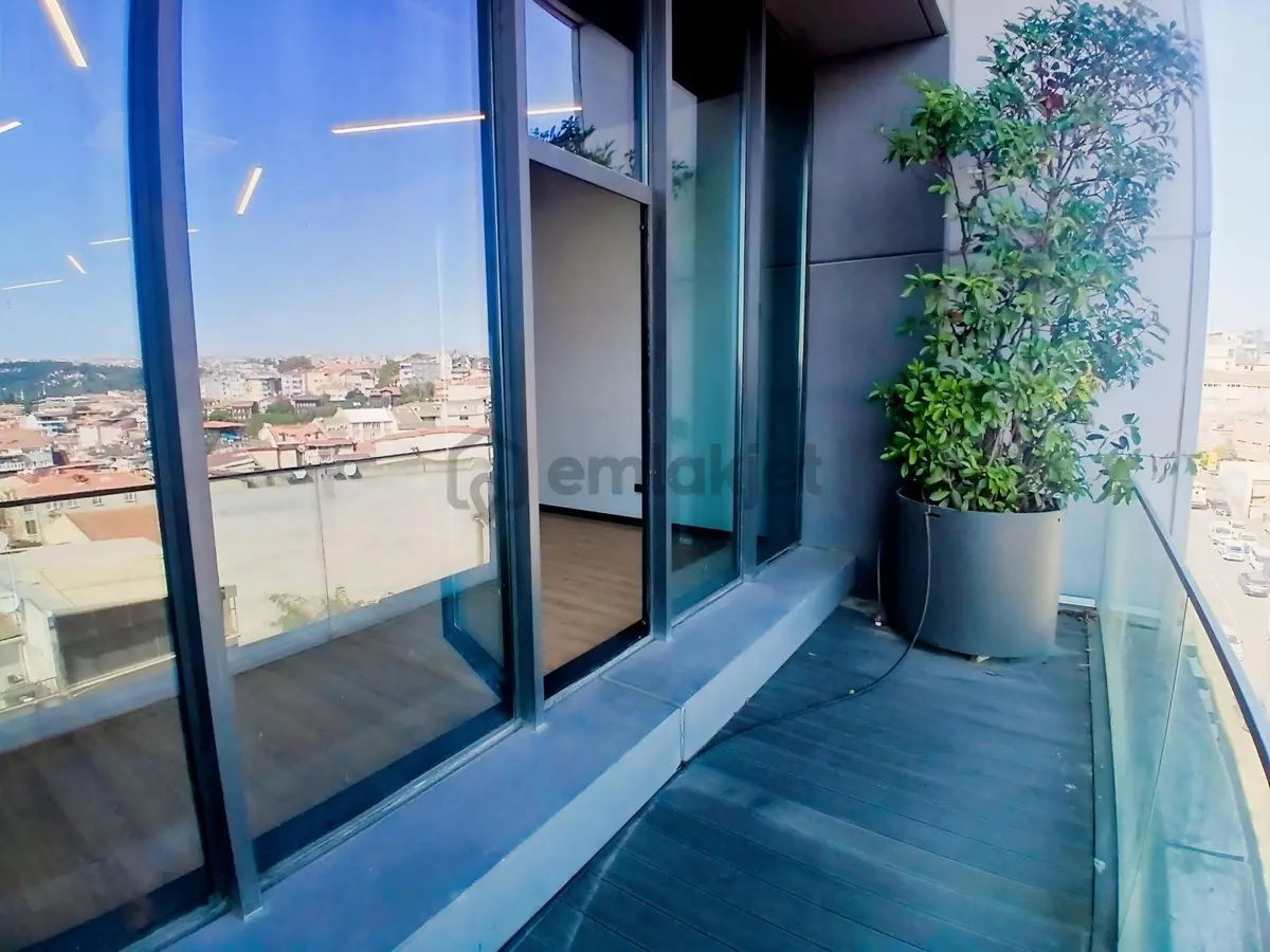 | Kiralık | Sinpaş | Flatofis Haliç | Ofis | 150m² | - 9
