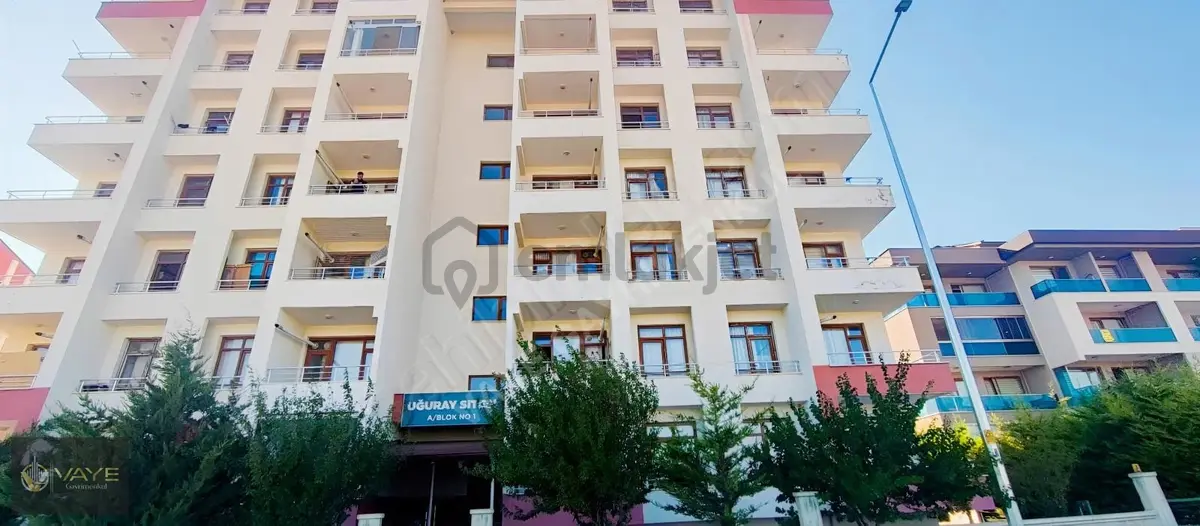 Bosna'da Üniversite Yakını, Son Kat 1+1 Kiralık Daire - 4