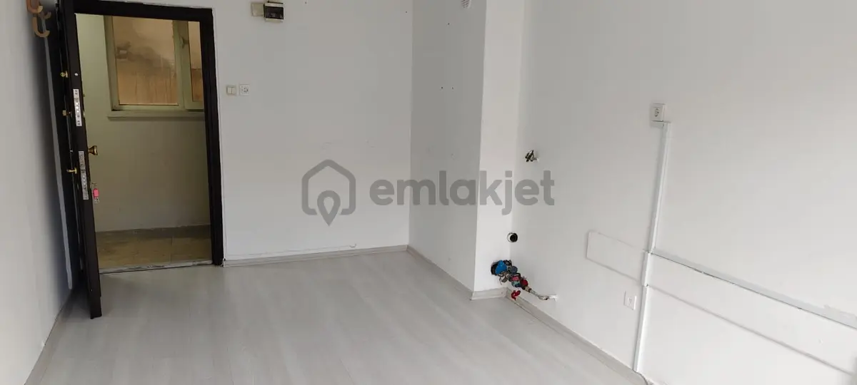 Merkezde,adalıoğlu İş Merkezinde,büro/ofis - 13