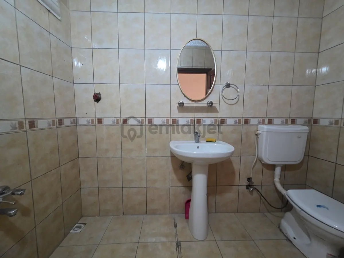 Yetkin'den Güllerpınarı'nda 1+1 Kiralık - 8