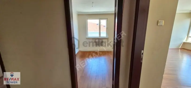 Güvenevlerde Refik Belendir Caddesi Üzerinde 3+1 Ferah Daire! - 15