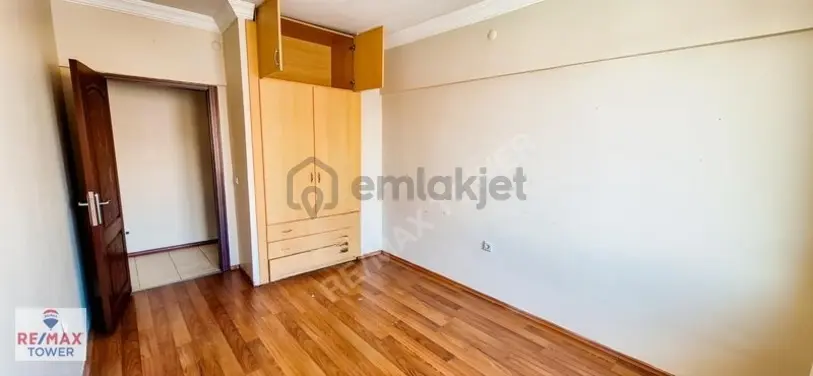 Güvenevlerde Refik Belendir Caddesi Üzerinde 3+1 Ferah Daire! - 22