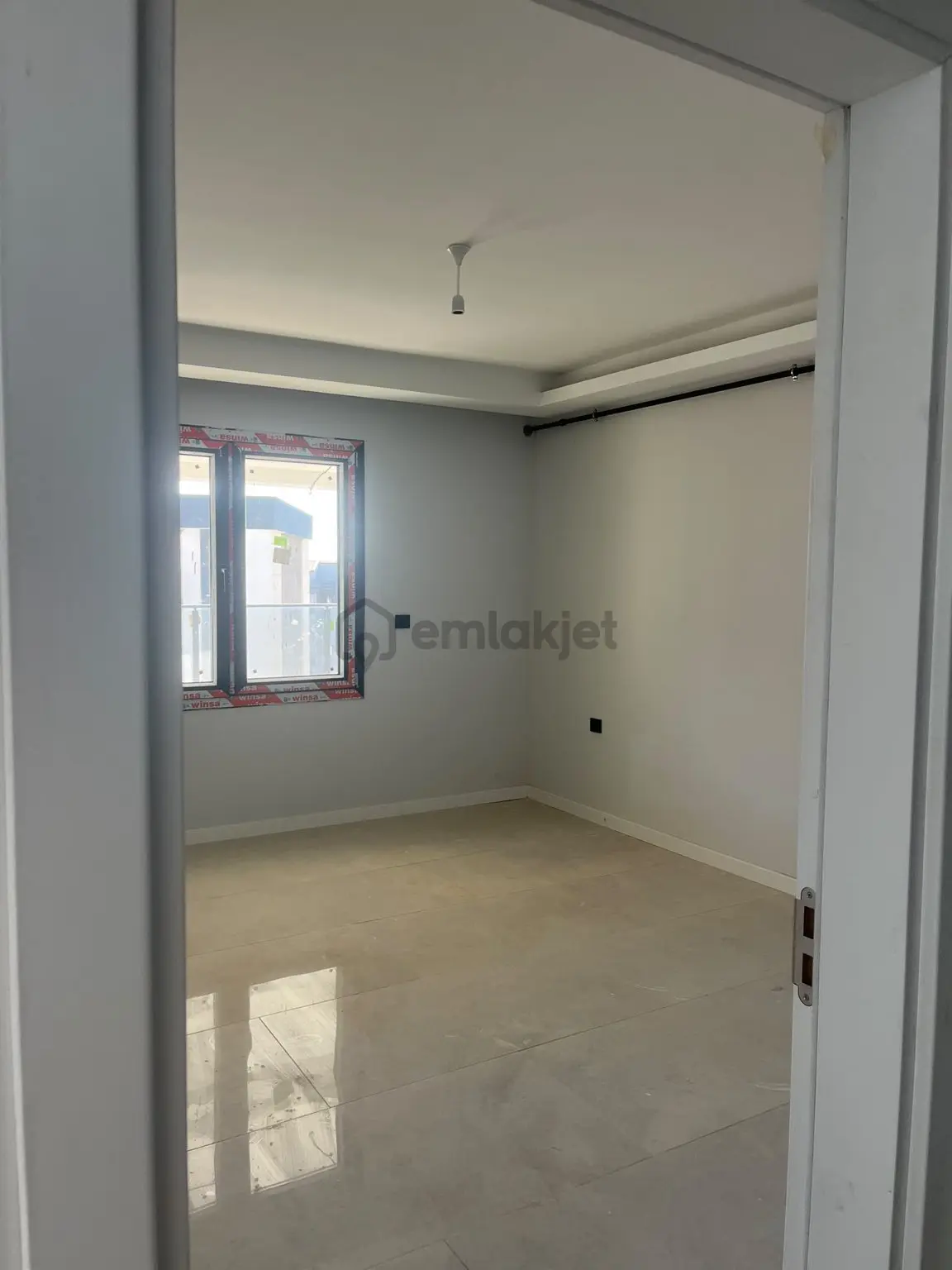 Değirmendere'de 1+1 Sıfır Havuzlu Satılık Daire - 4