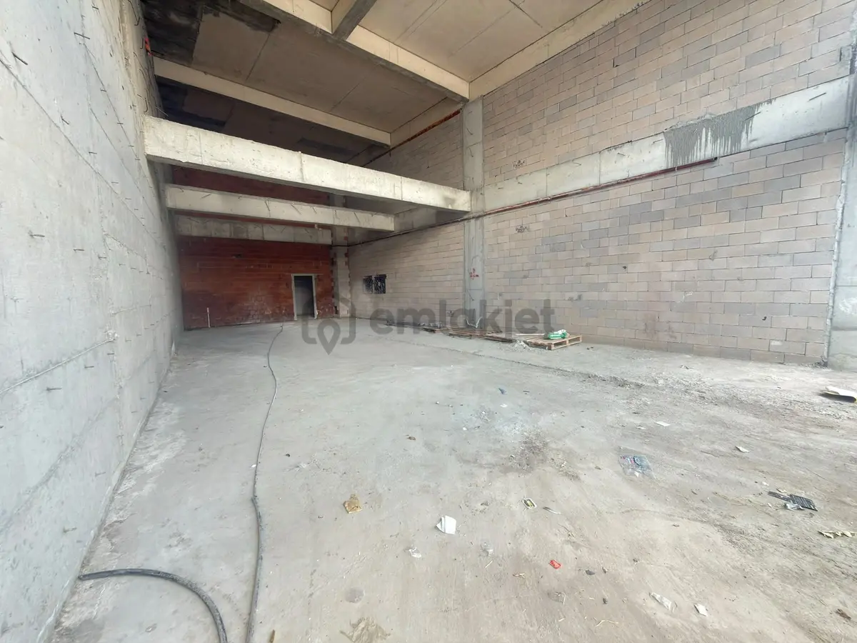 Altınşah'tan İşlek Bulvar Üzerinde Kiralık Dükkan - 4