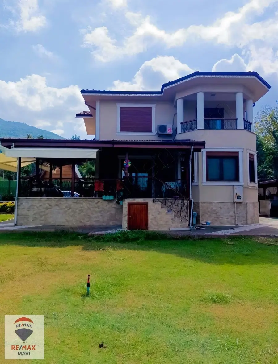 Sapanca Yanıkta Satılık Villa.. - 4