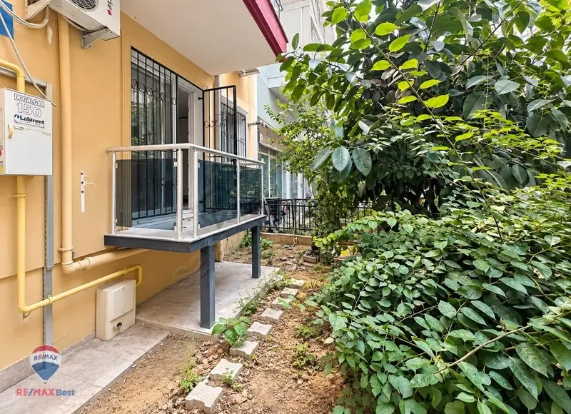 84 Şemıkler Merkez'de Kıralık 1+1 Daıre - 18