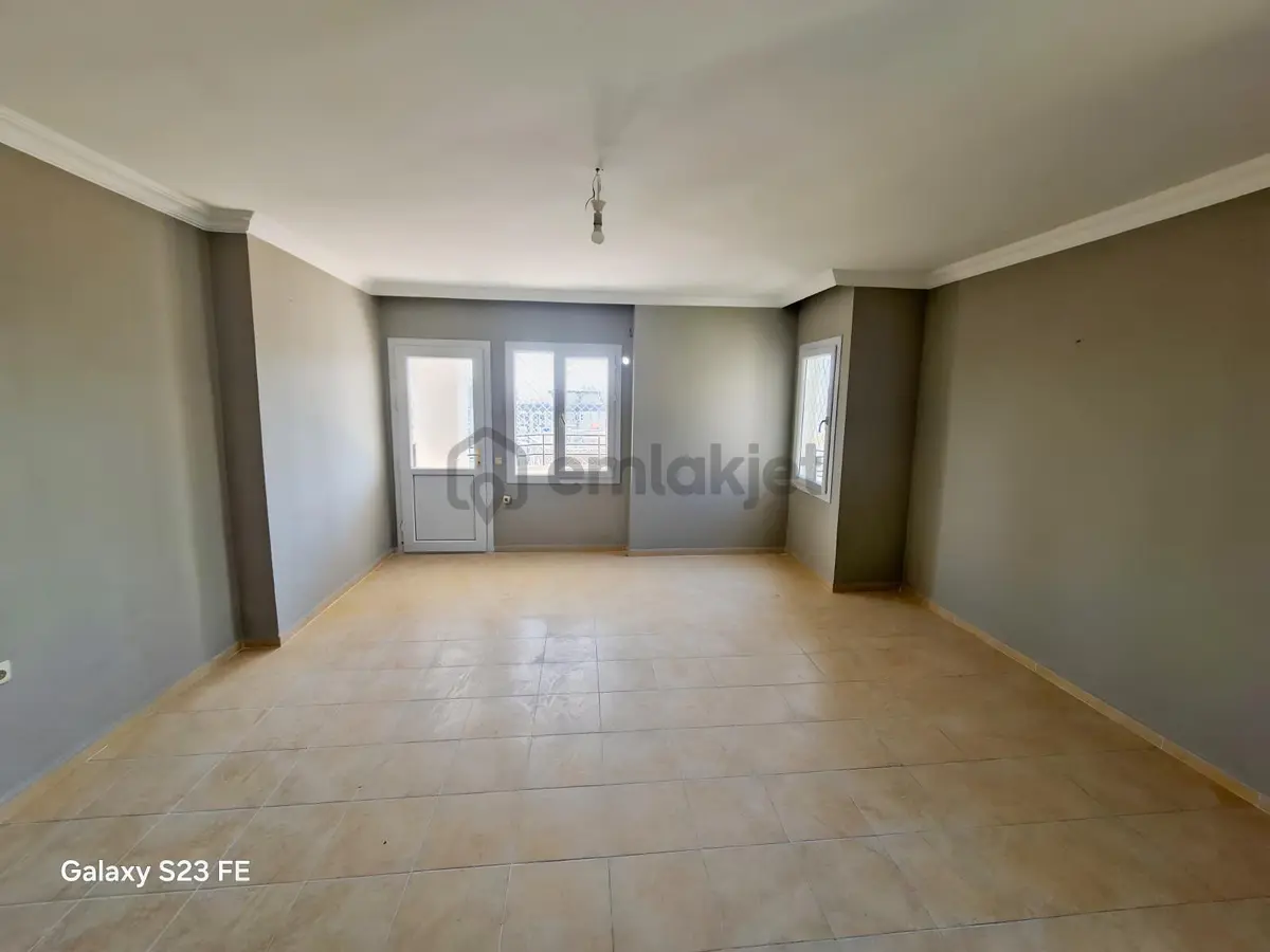 Huzurevlerinde 4+1 Ebeveyn Banyolu Kapalı Mutfak Kiralık Daire - 15
