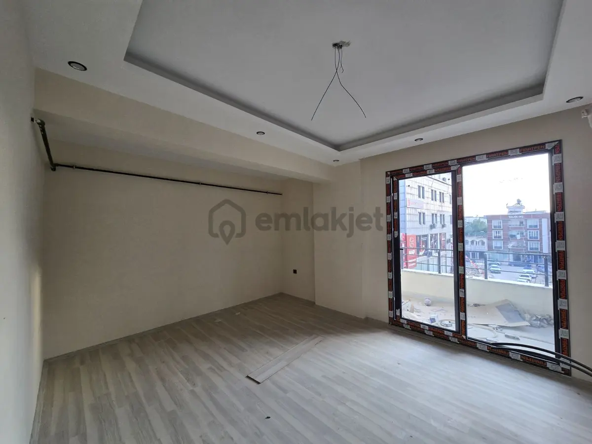 Hakev'den Zey Caddesinde Kiralık Sıfır Ofis - 3