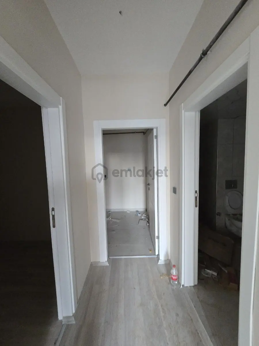 Hakev'den Zey Caddesinde Kiralık Sıfır Ofis - 9